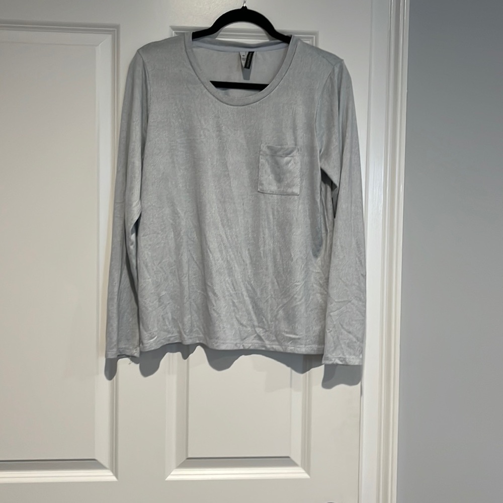 Women’s super soft blouse